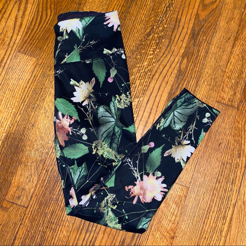 Oiselle Moody Floral Birdhug Tights